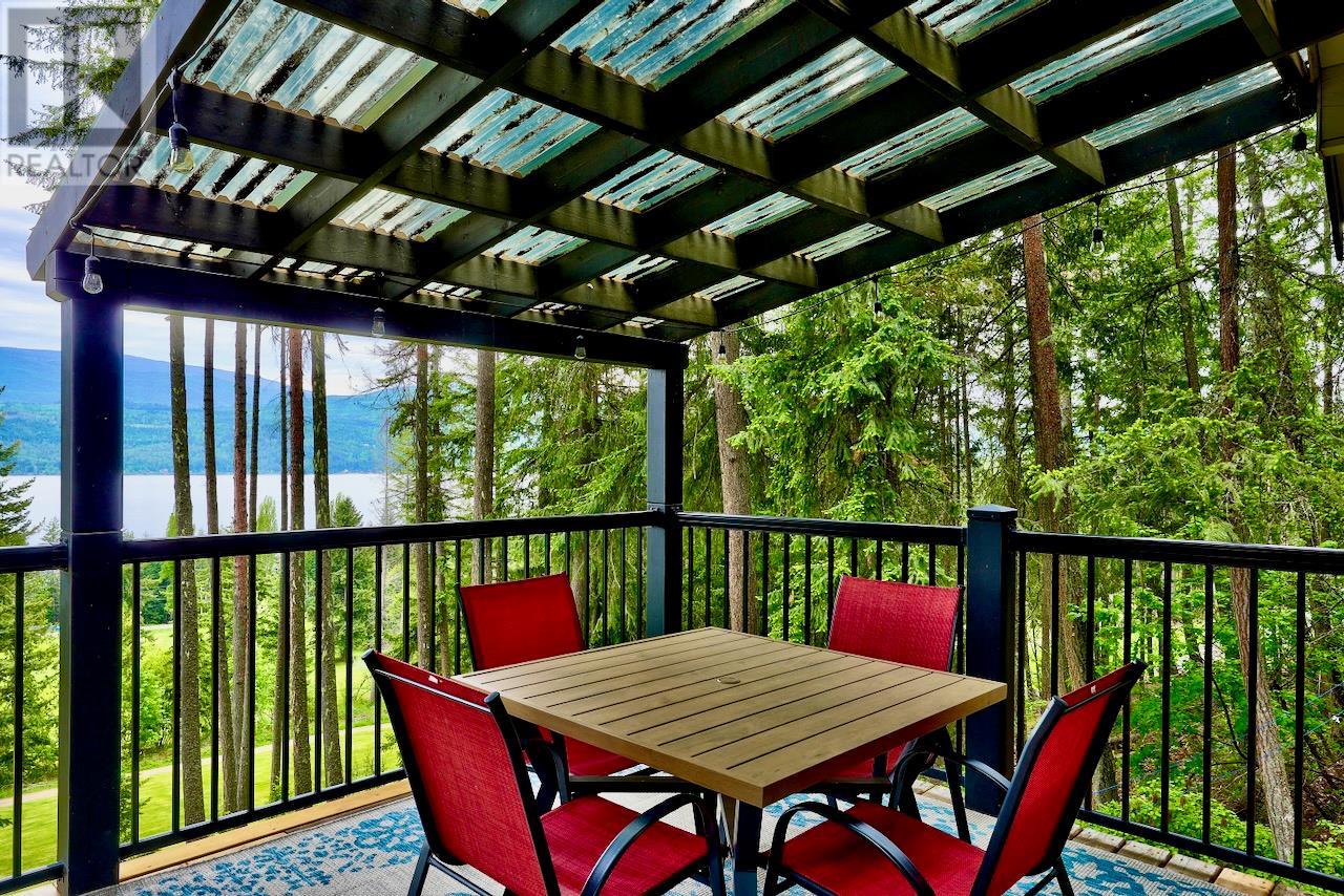 7730 Columbia Drive, Anglemont, British Columbia  V0E 1M8 - Photo 2 - 10344452