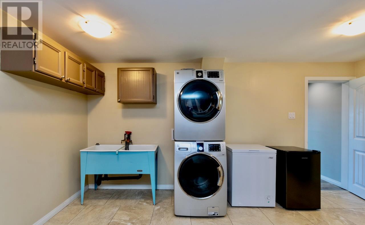 7730 Columbia Drive, Anglemont, British Columbia  V0E 1M8 - Photo 33 - 10344452