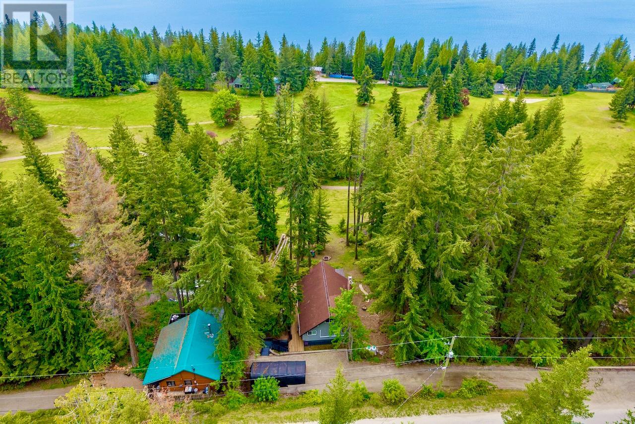 7730 Columbia Drive, Anglemont, British Columbia  V0E 1M8 - Photo 60 - 10344452