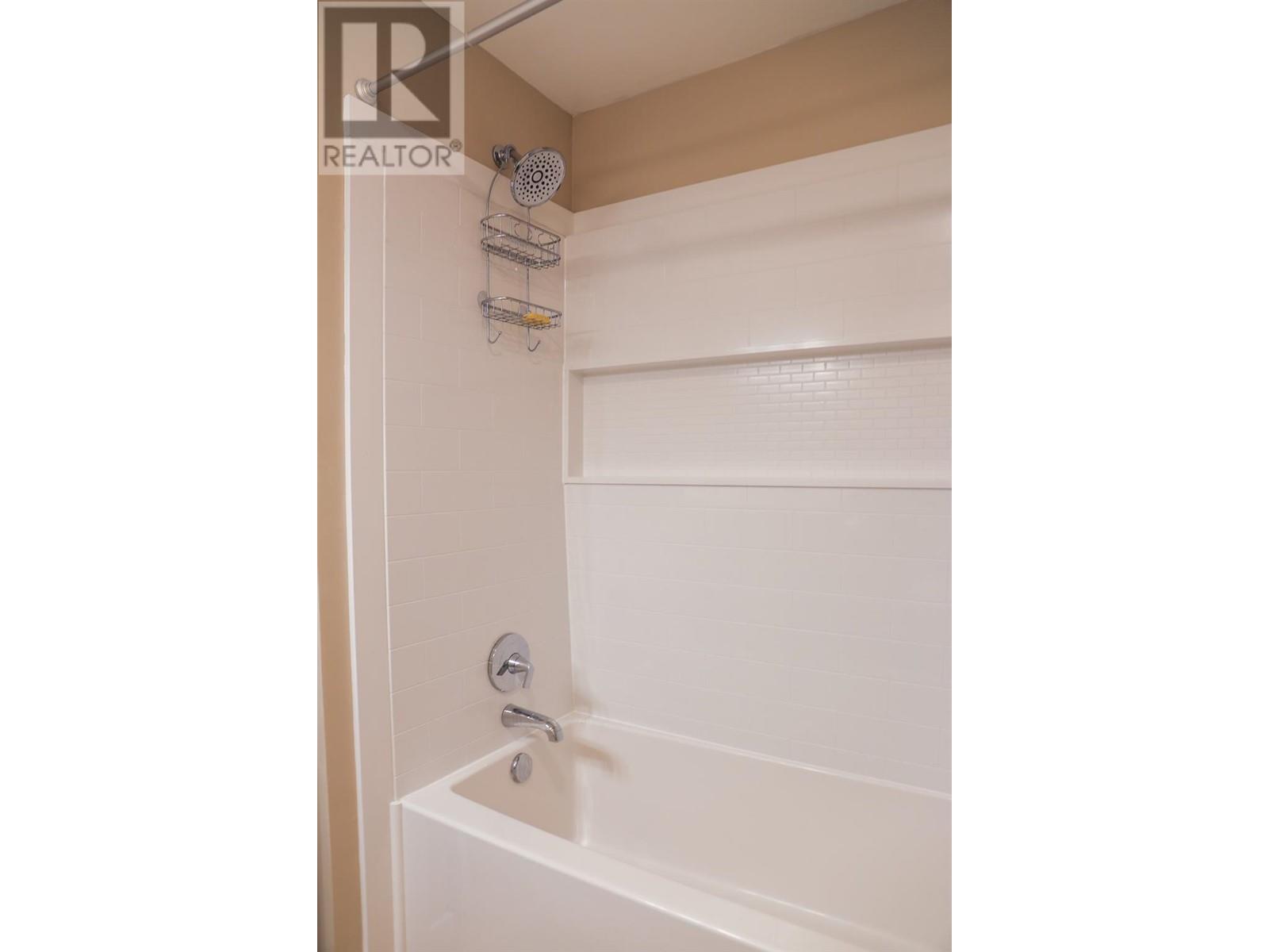 2336 Bossert Avenue, Kamloops, British Columbia  V2B 4V7 - Photo 10 - 10340243