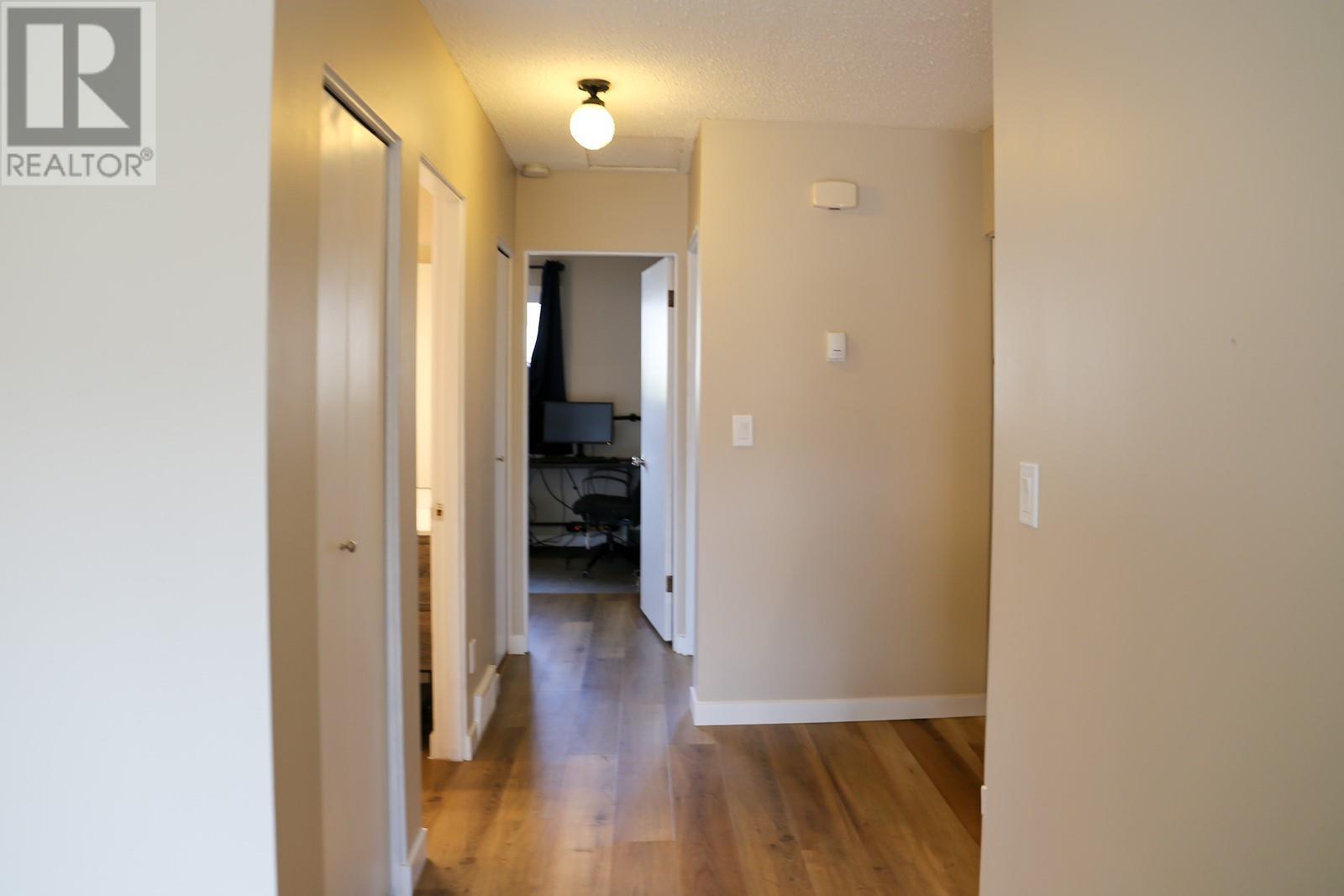 2336 Bossert Avenue, Kamloops, British Columbia  V2B 4V7 - Photo 7 - 10340243