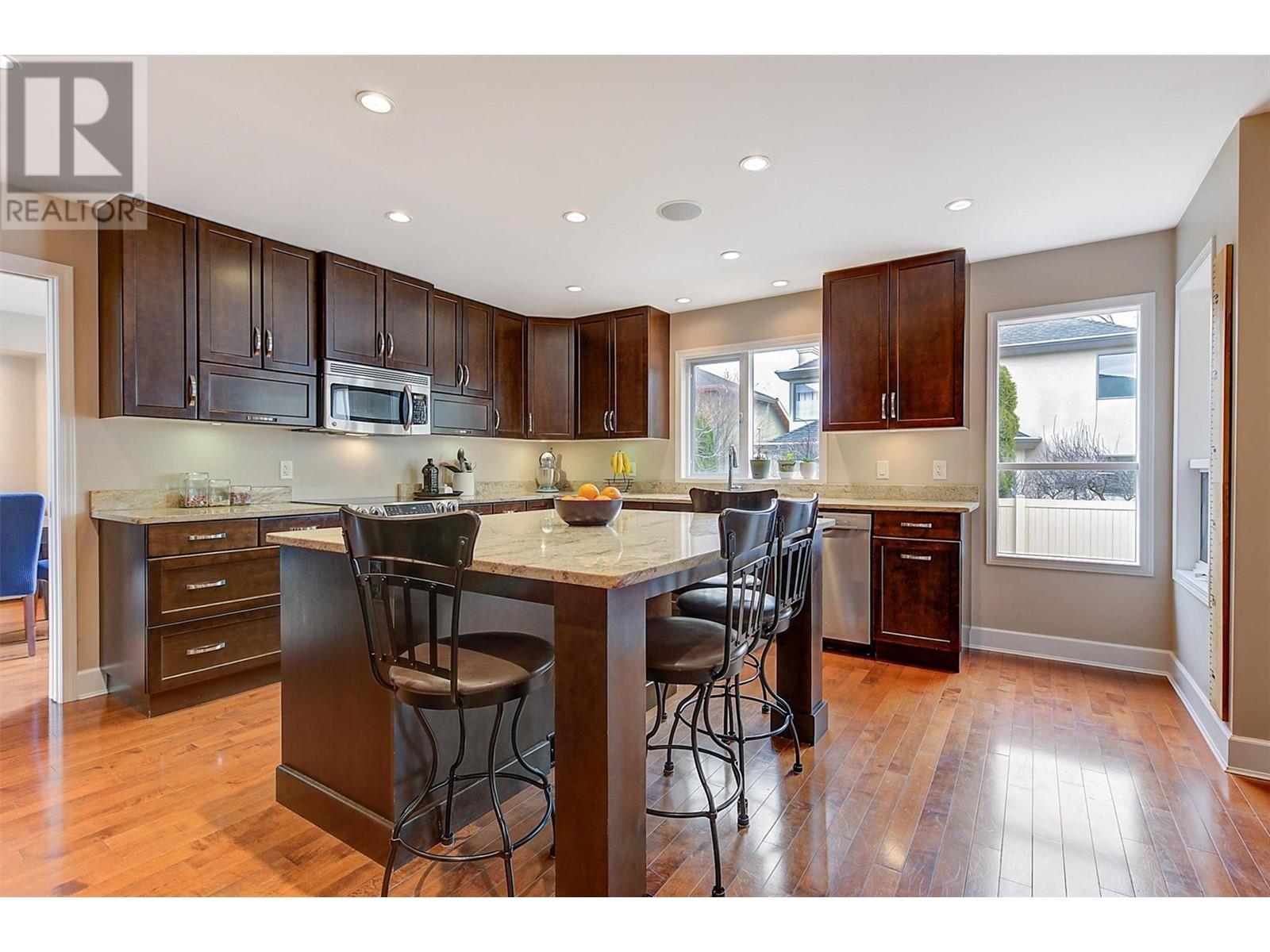 3767 Springbrook Road, Kelowna, British Columbia  V1W 3M2 - Photo 11 - 10346858