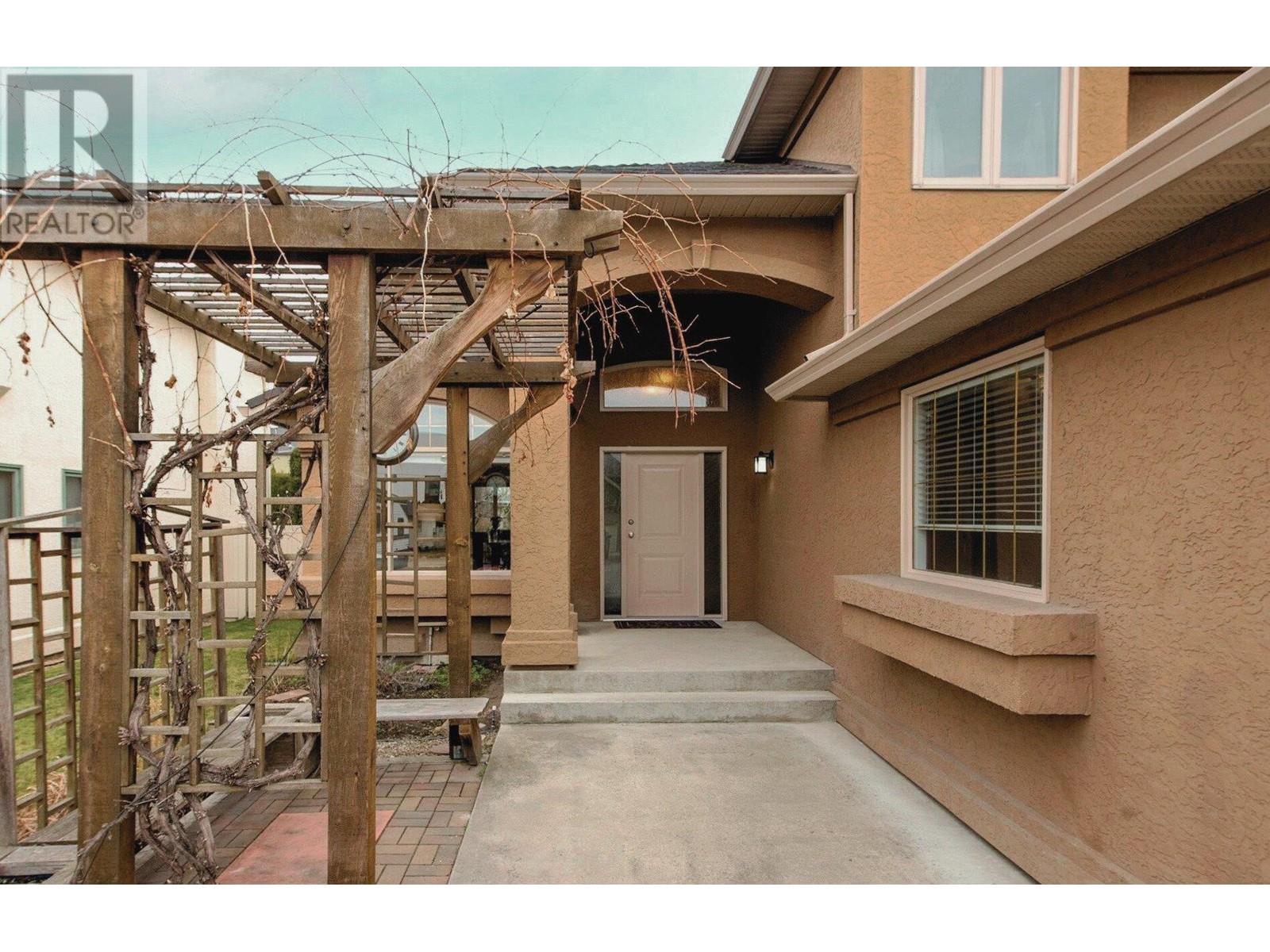 3767 Springbrook Road, Kelowna, British Columbia  V1W 3M2 - Photo 2 - 10346858