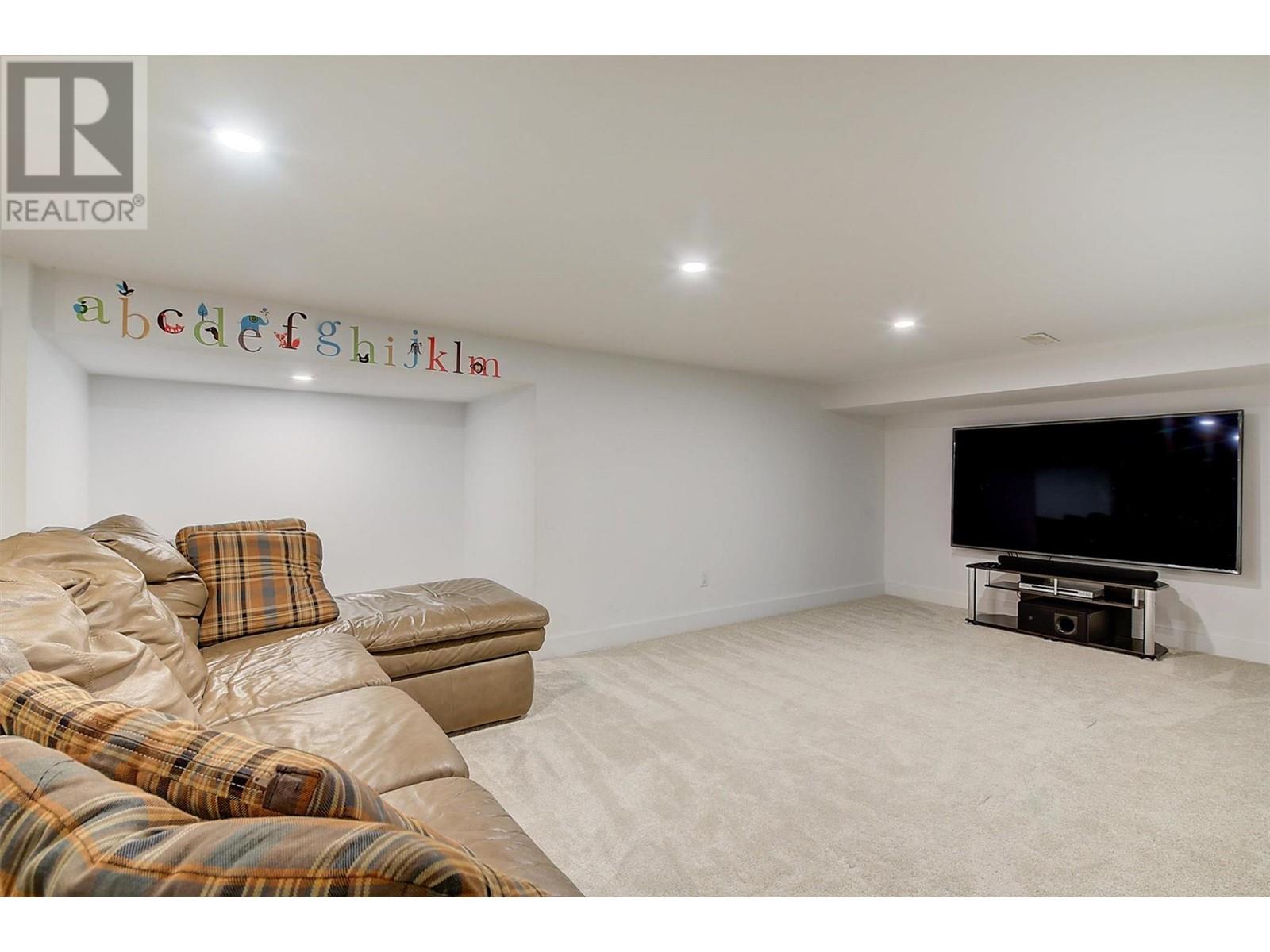 3767 Springbrook Road, Kelowna, British Columbia  V1W 3M2 - Photo 43 - 10346858