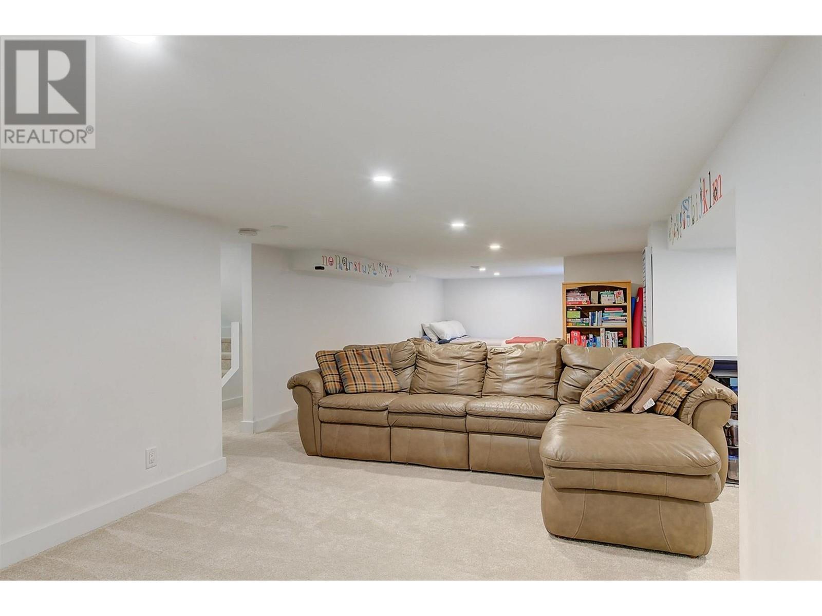 3767 Springbrook Road, Kelowna, British Columbia  V1W 3M2 - Photo 44 - 10346858