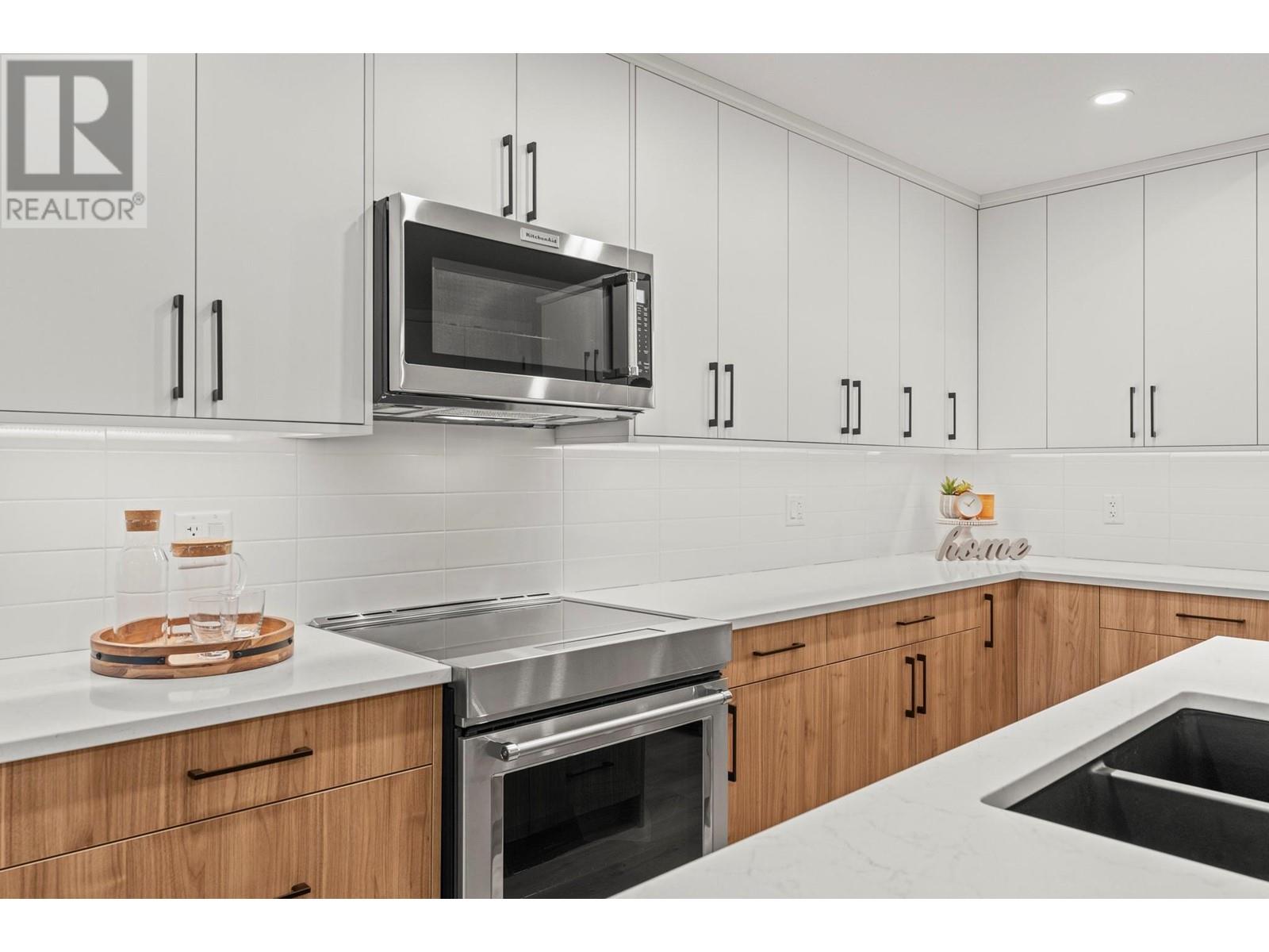 3907 26 Street Unit# 2, Vernon, British Columbia  V1T 4V5 - Photo 2 - 10346396