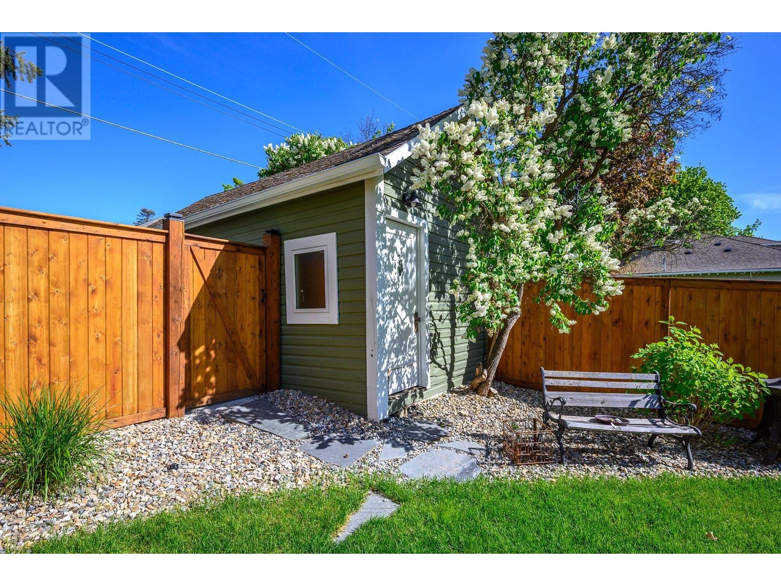 2000 37 Avenue, Vernon, British Columbia  V1T 2X1 - Photo 33 - 10346869