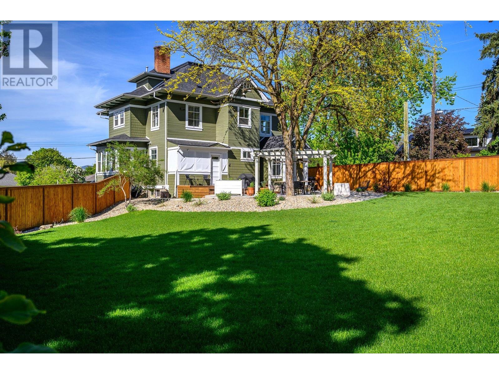 2000 37 Avenue, Vernon, British Columbia  V1T 2X1 - Photo 38 - 10346869