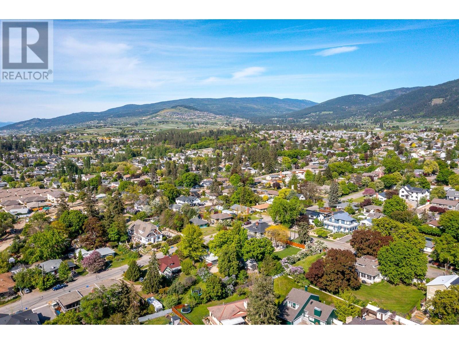 2000 37 Avenue, Vernon, British Columbia  V1T 2X1 - Photo 56 - 10346869