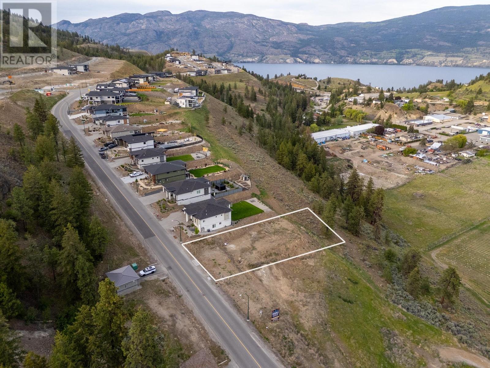 17415 Sanborn Street, Summerland, British Columbia  V0H 1Z3 - Photo 1 - 10346622