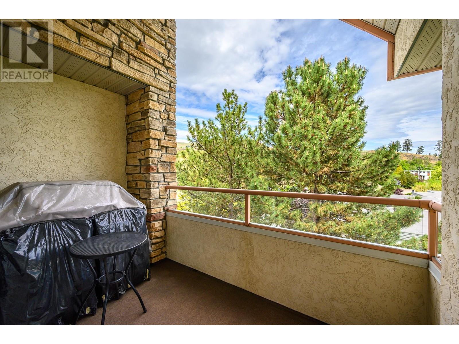 3301 Centennial Drive Unit# 401, Vernon, British Columbia  V1T 2T8 - Photo 18 - 10346840