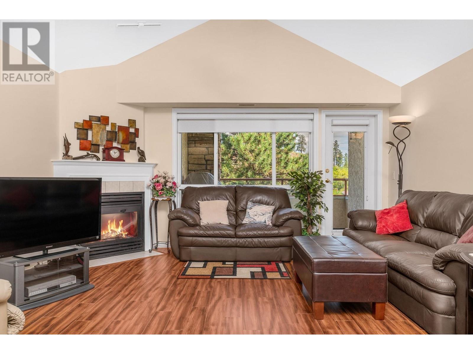 3301 Centennial Drive Unit# 401, Vernon, British Columbia  V1T 2T8 - Photo 2 - 10346840