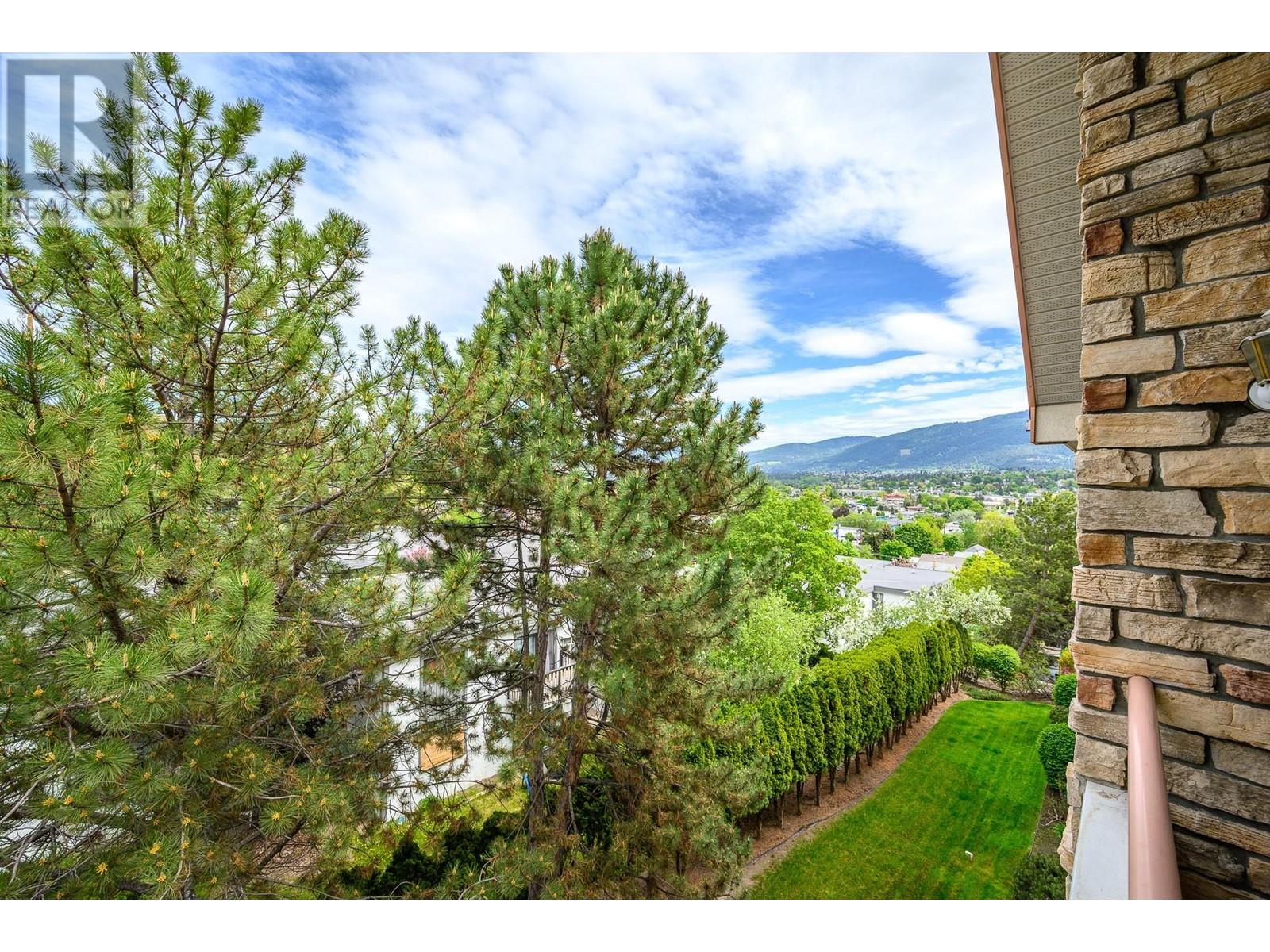 3301 Centennial Drive Unit# 401, Vernon, British Columbia  V1T 2T8 - Photo 23 - 10346840