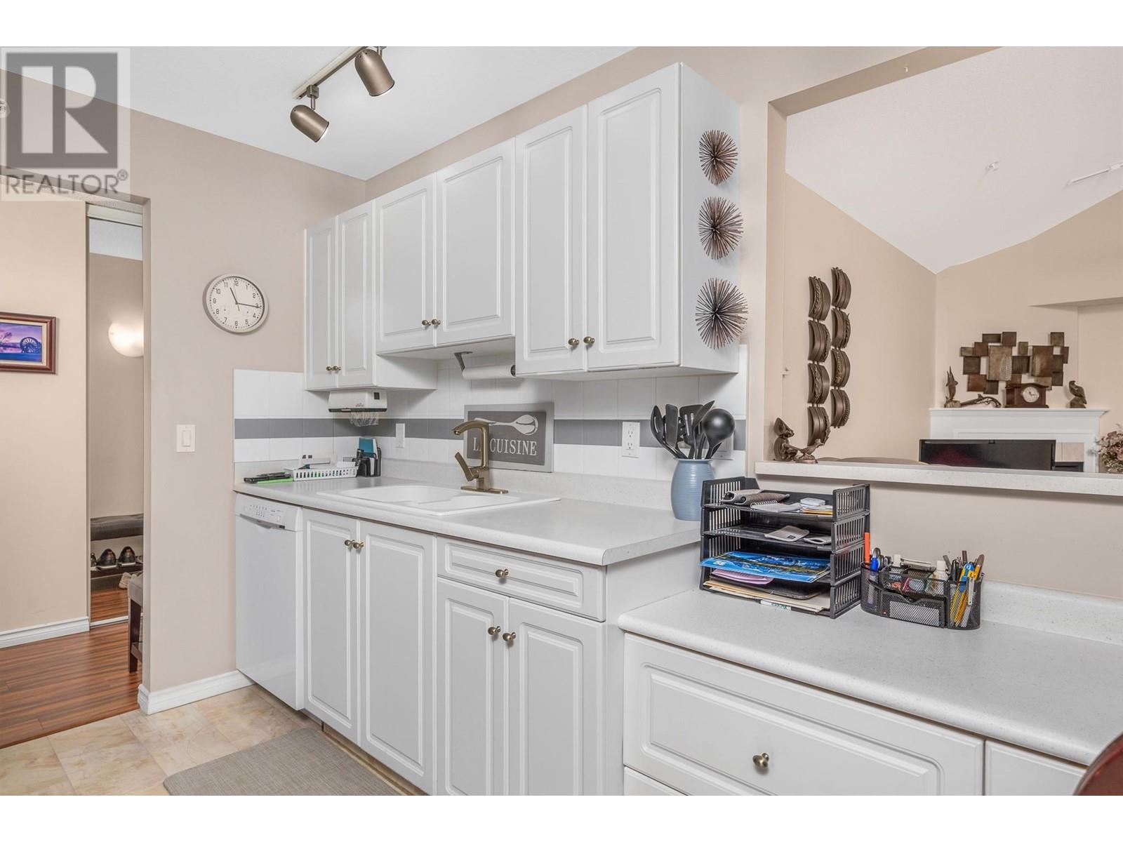 3301 Centennial Drive Unit# 401, Vernon, British Columbia  V1T 2T8 - Photo 8 - 10346840