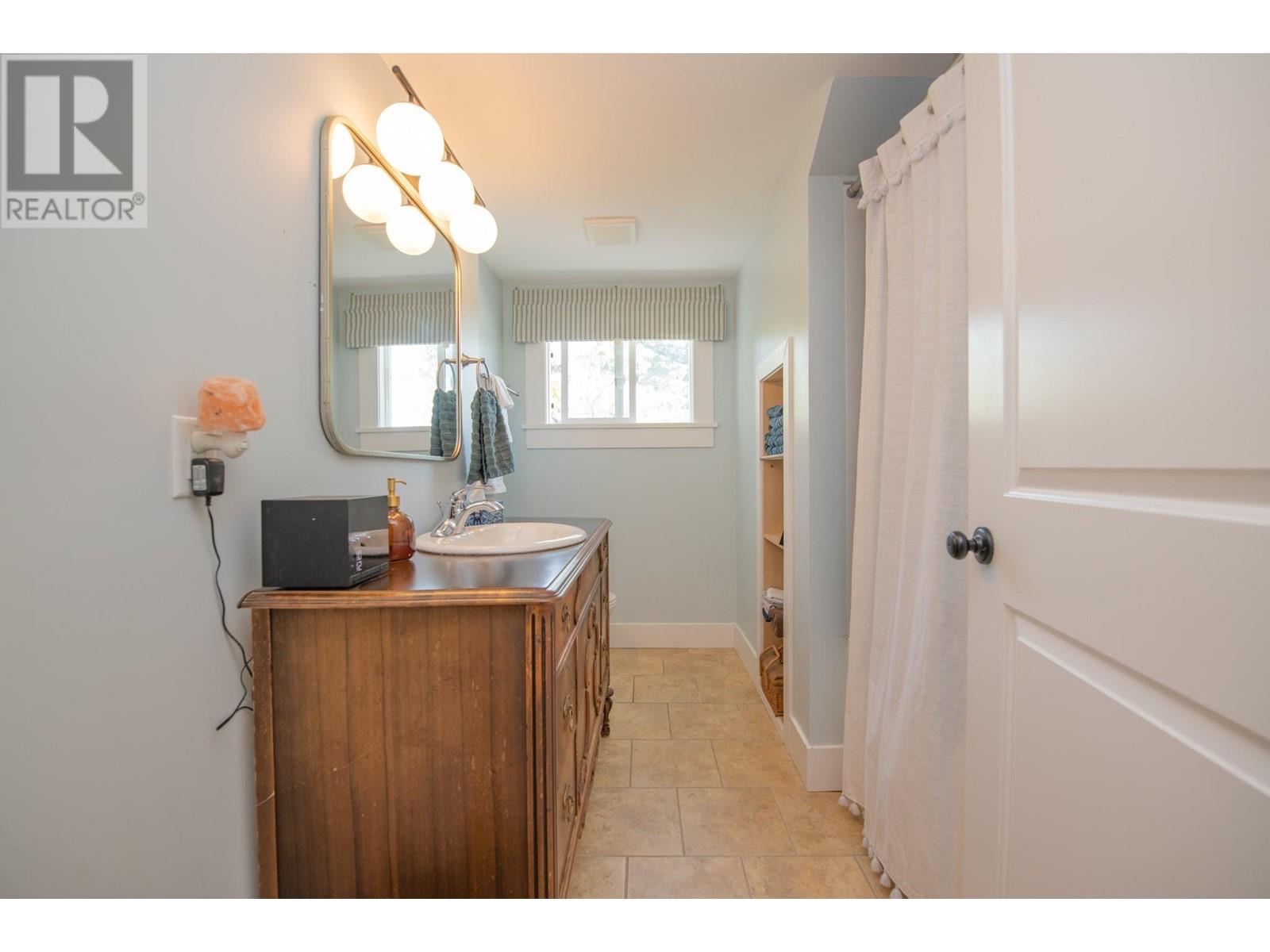 11327 Okanagan Centre Road E, Lake Country, British Columbia  V4V 1G7 - Photo 46 - 10347147