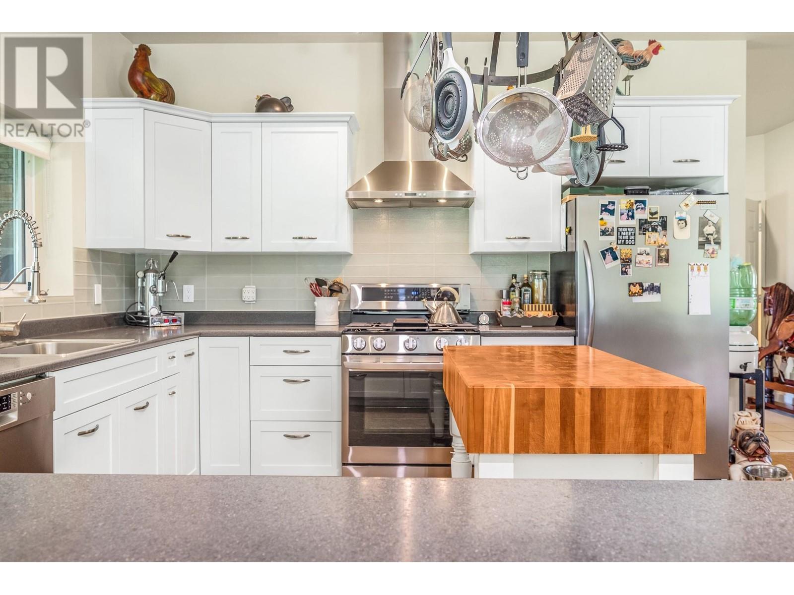 4 Hollingsworth Road, Cherryville, British Columbia  V0E 2G3 - Photo 11 - 10347182