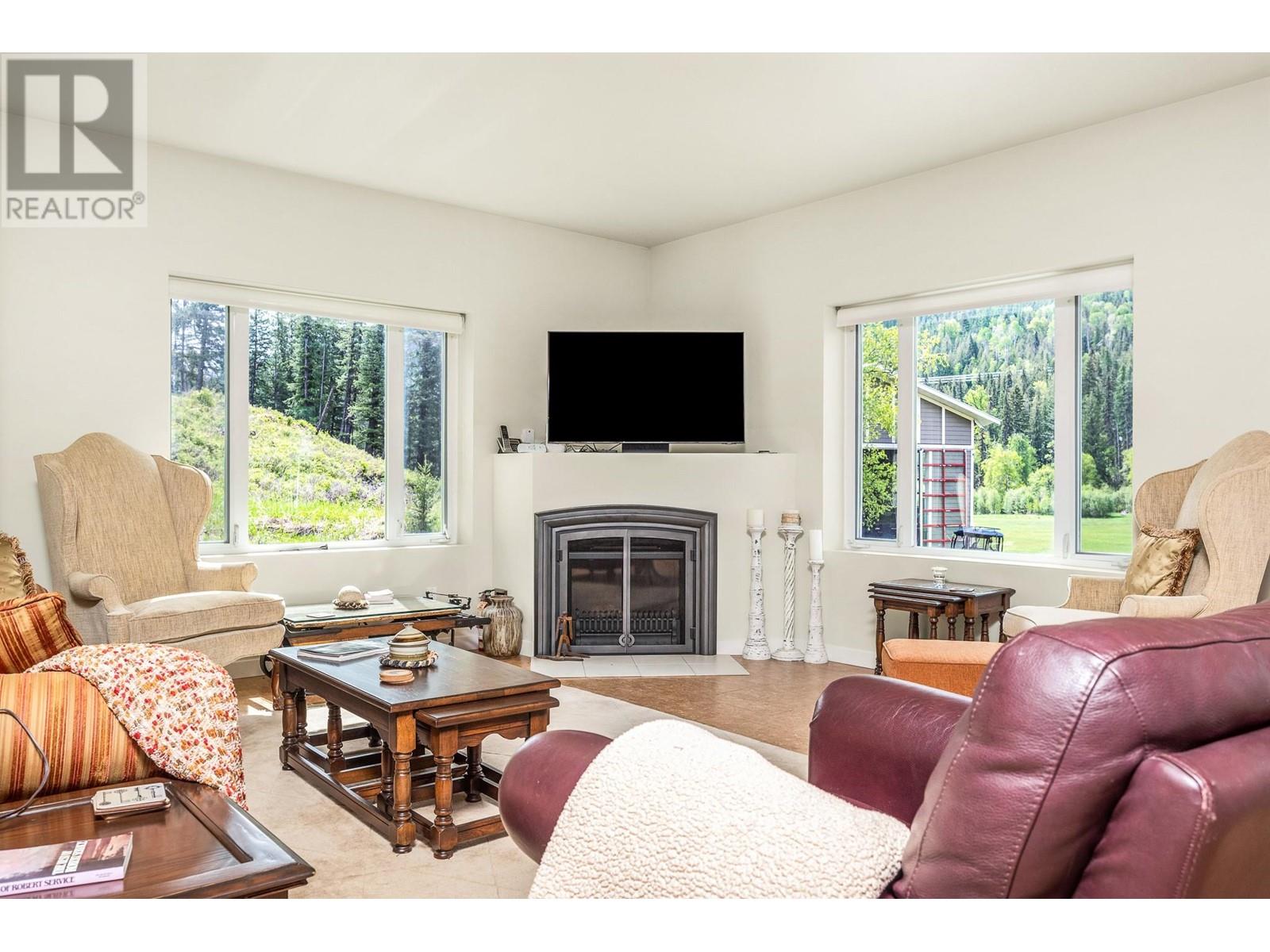 4 Hollingsworth Road, Cherryville, British Columbia  V0E 2G3 - Photo 27 - 10347182