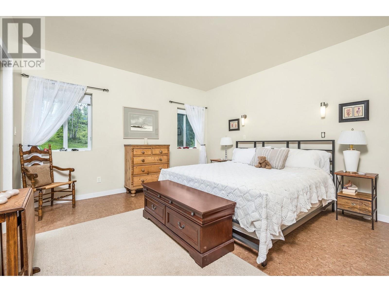 4 Hollingsworth Road, Cherryville, British Columbia  V0E 2G3 - Photo 30 - 10347182