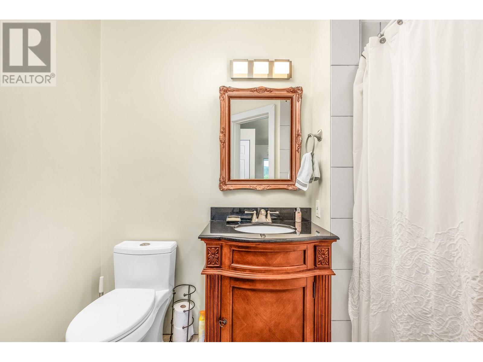 4 Hollingsworth Road, Cherryville, British Columbia  V0E 2G3 - Photo 32 - 10347182