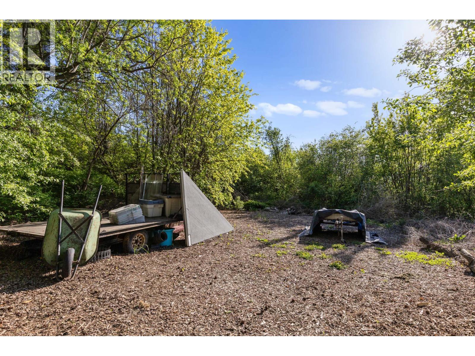 772 Otter Lake Cross Road, Spallumcheen, British Columbia  V4Y 0R6 - Photo 24 - 10346127