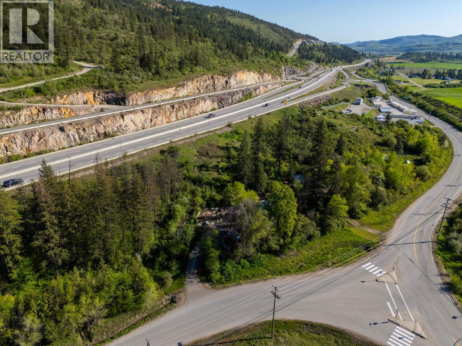 772 Otter Lake Cross Road, Spallumcheen, British Columbia  V4Y 0R6 - Photo 3 - 10346127