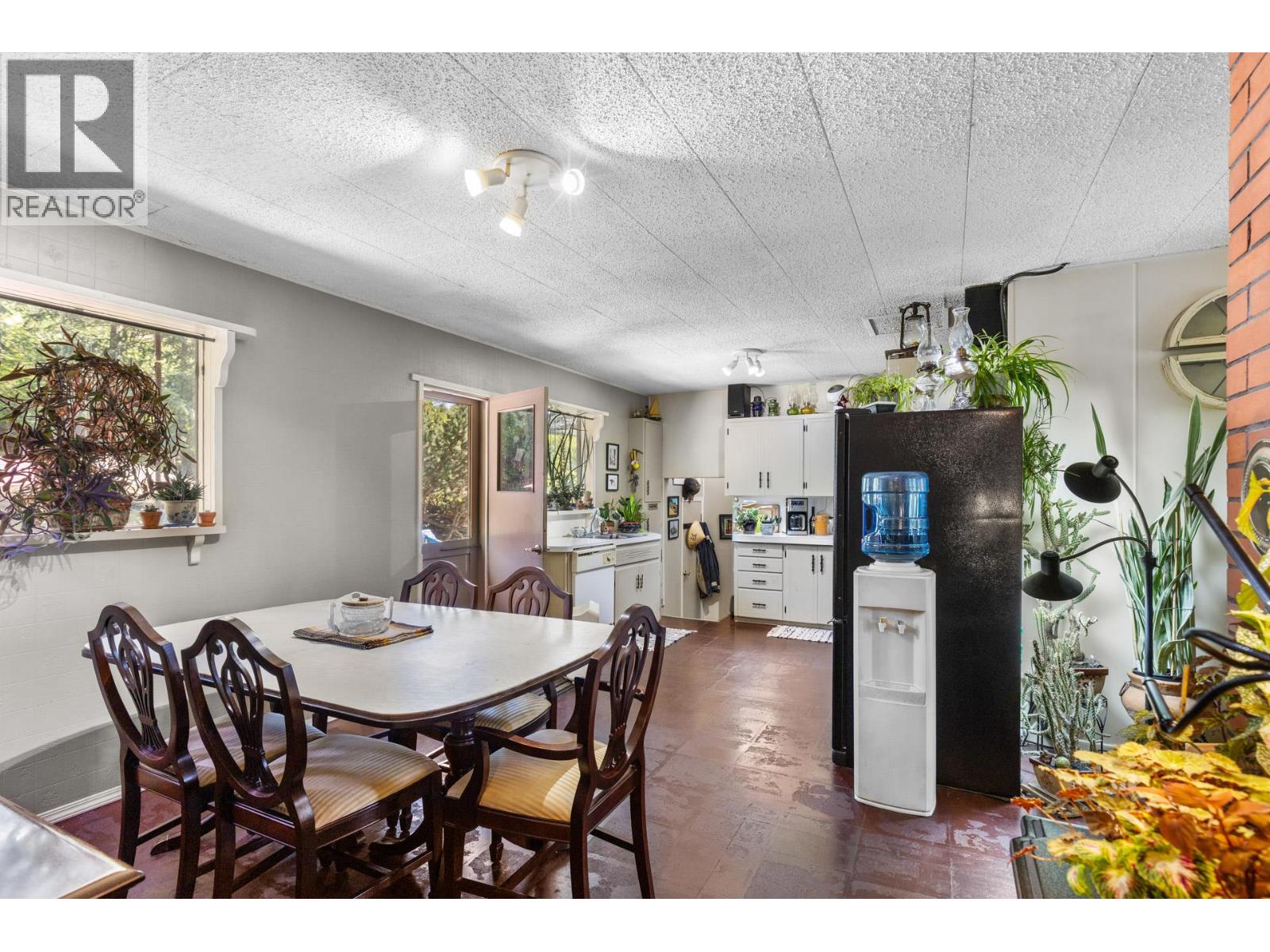 772 Otter Lake Cross Road, Spallumcheen, British Columbia  V4Y 0R6 - Photo 8 - 10346127