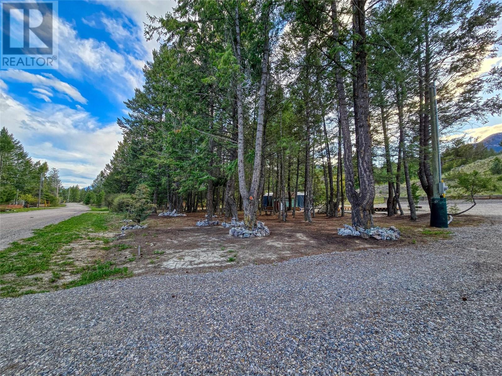 6705 Columbia Estates Road, Fairmont Hot Springs, British Columbia  V0B 1L2 - Photo 10 - 10347173