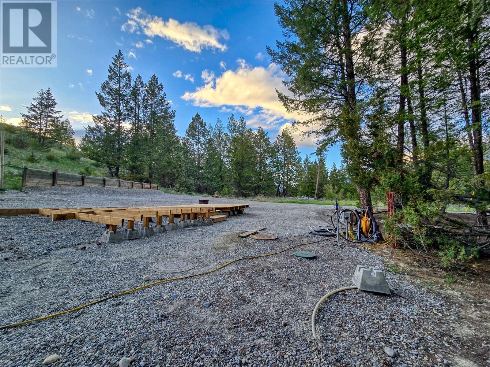 6705 Columbia Estates Road, Fairmont Hot Springs, British Columbia  V0B 1L2 - Photo 13 - 10347173