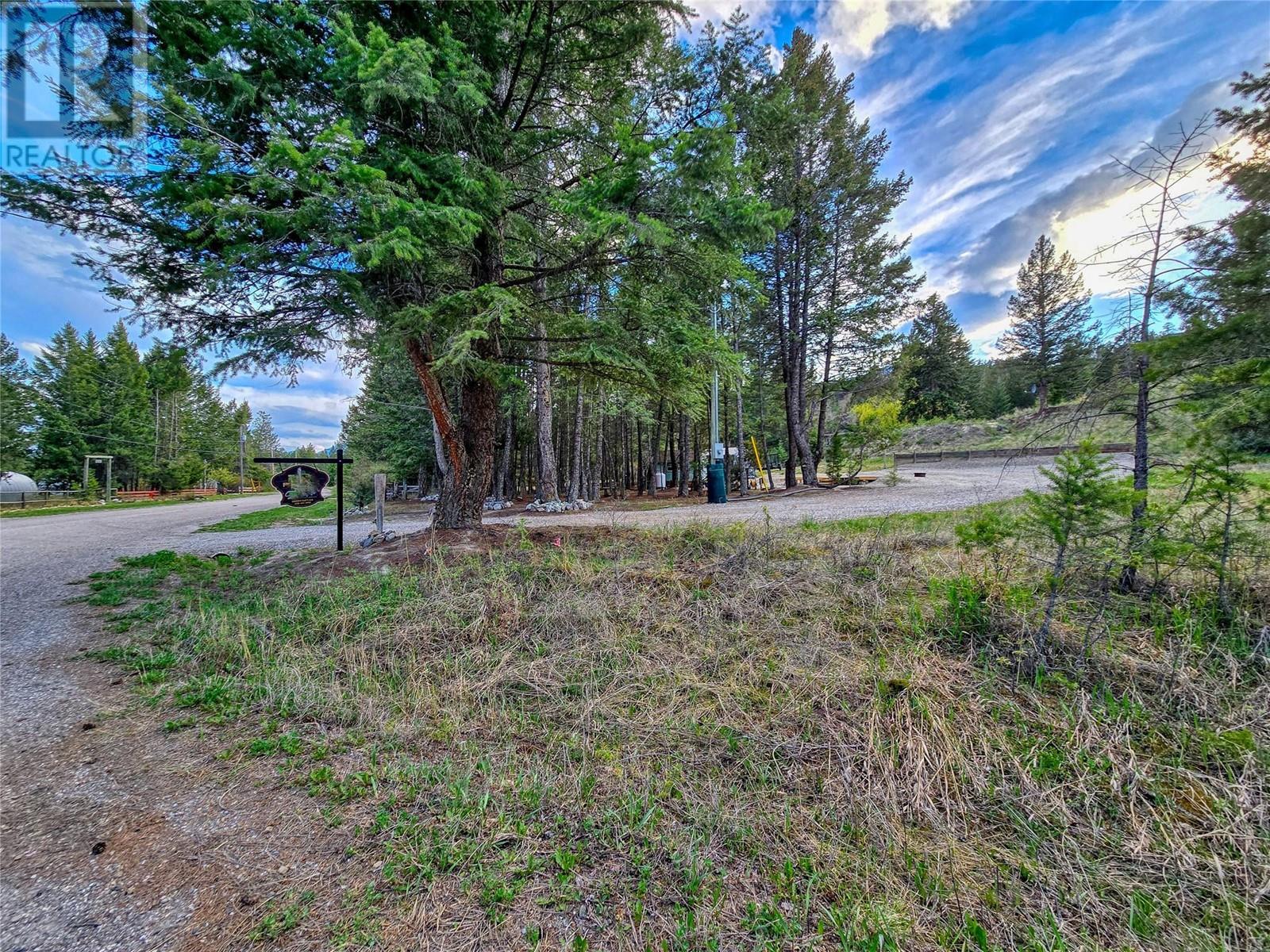 6705 Columbia Estates Road, Fairmont Hot Springs, British Columbia  V0B 1L2 - Photo 9 - 10347173