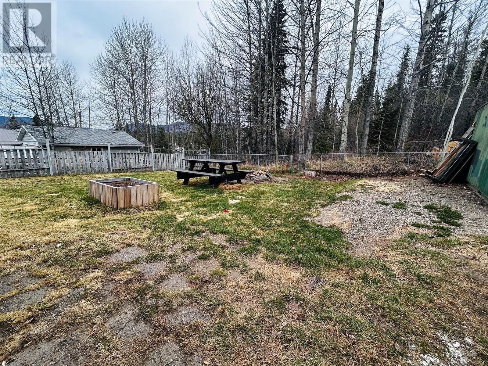 152 Wapiti Crescent, Tumbler Ridge, British Columbia  V0C 2W0 - Photo 13 - 10347011