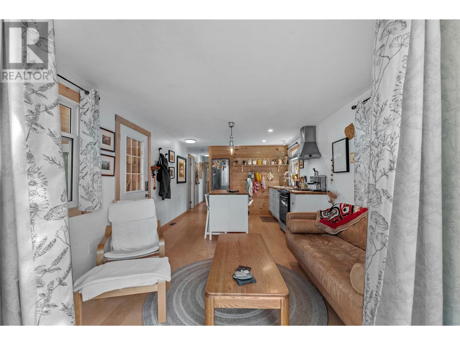 2508 Stoney Drive, Kamloops, British Columbia  V2H 1P3 - Photo 16 - 10347075