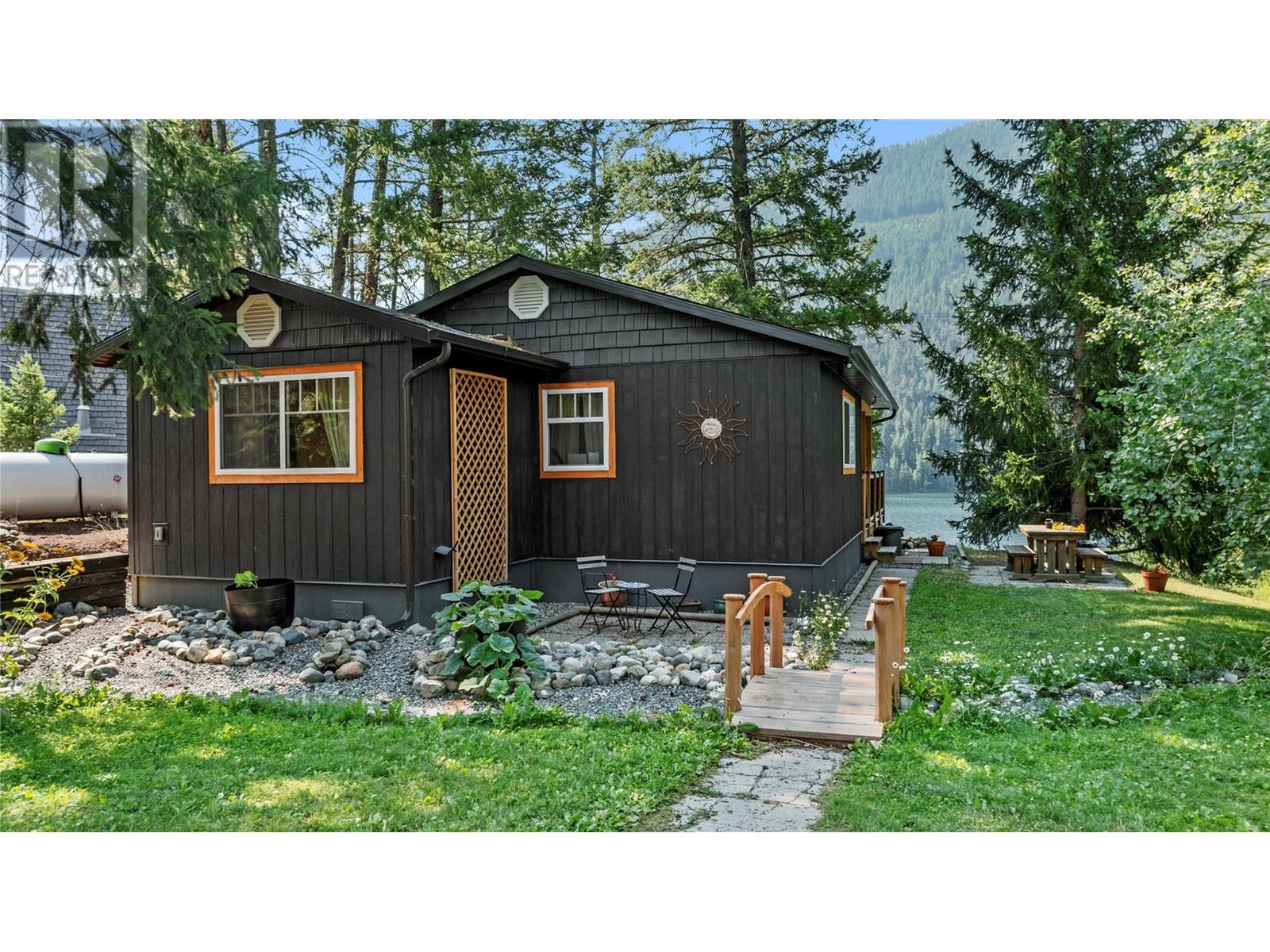 2508 Stoney Drive, Kamloops, British Columbia  V2H 1P3 - Photo 35 - 10347075