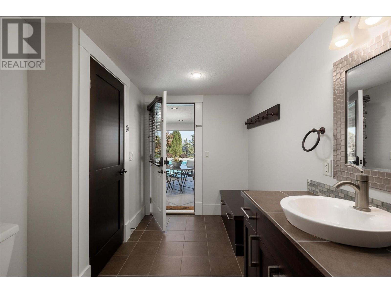 2523 Hillsborough Road, West Kelowna, British Columbia  V1Z 3E8 - Photo 34 - 10347077