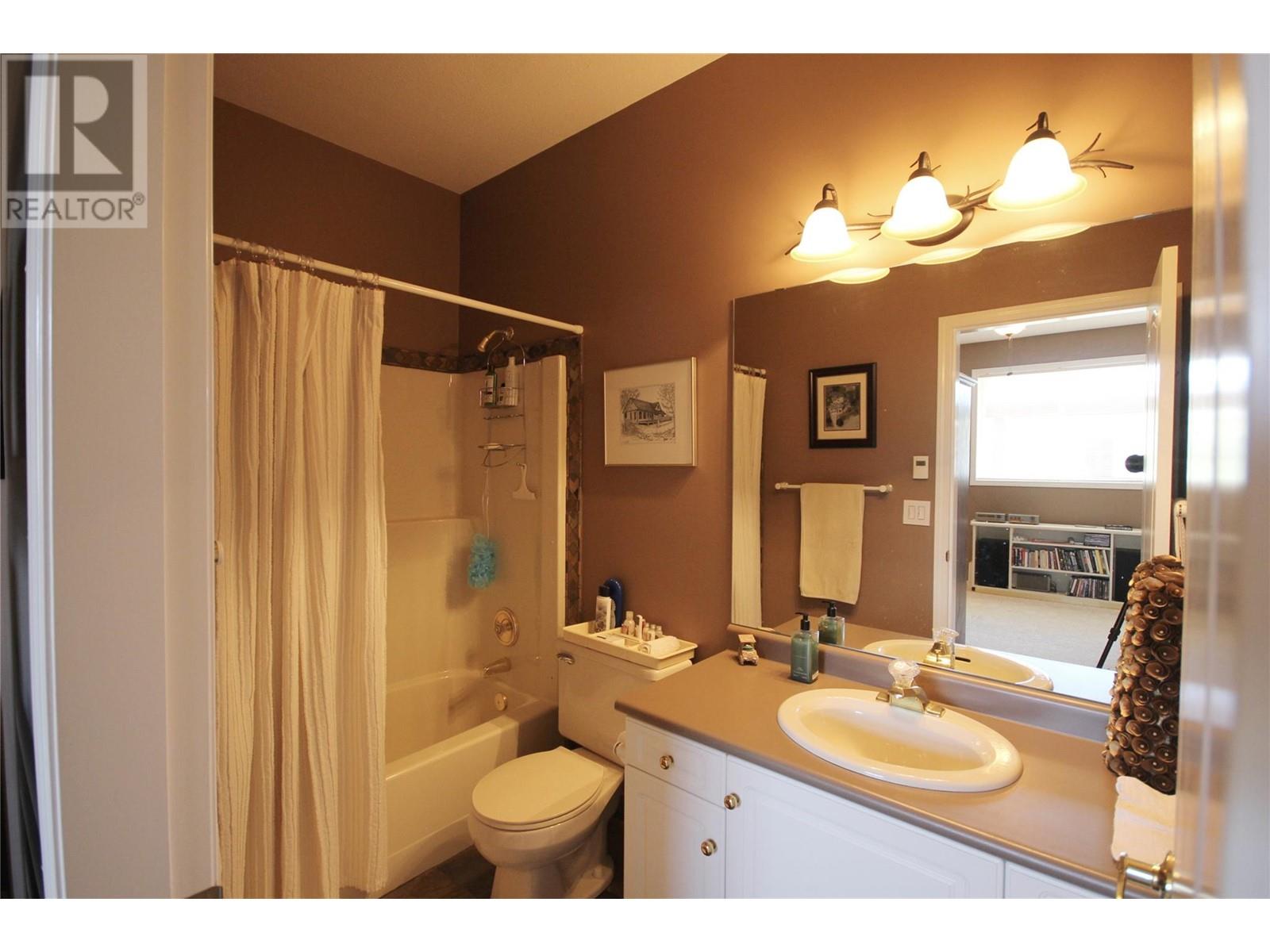 396 Ridge Road, Penticton, British Columbia  V2A 8N7 - Photo 21 - 10346255