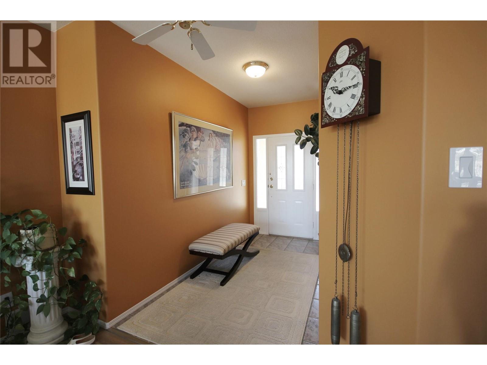 396 Ridge Road, Penticton, British Columbia  V2A 8N7 - Photo 3 - 10346255