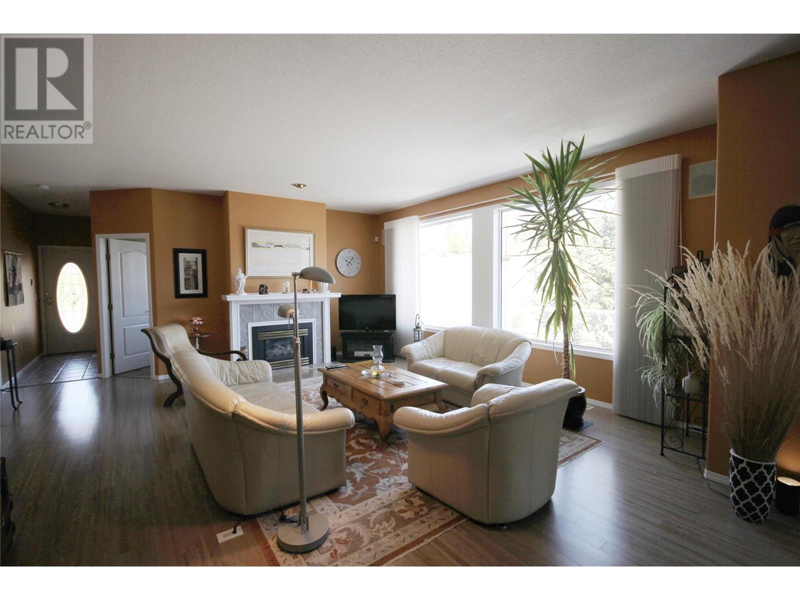396 Ridge Road, Penticton, British Columbia  V2A 8N7 - Photo 4 - 10346255