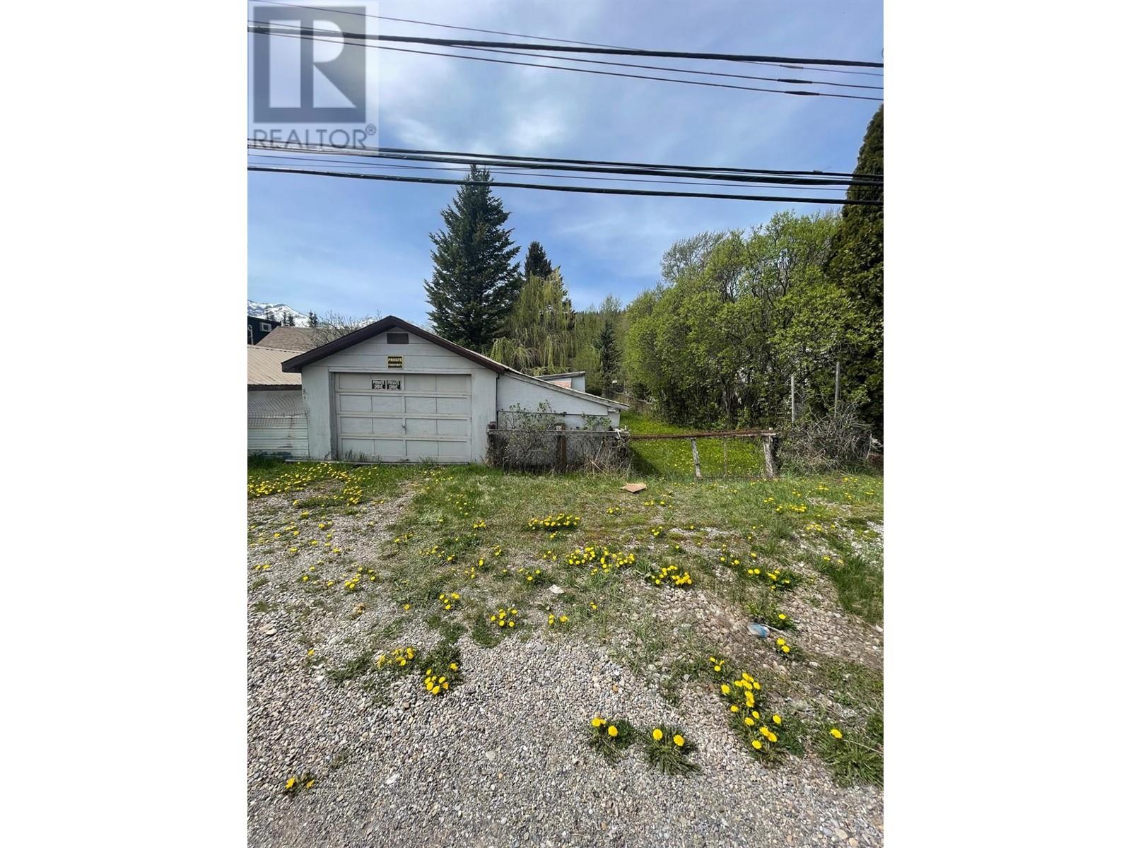 234 Beaver Street, Fernie, British Columbia  V0B 1M1 - Photo 1 - 10347101