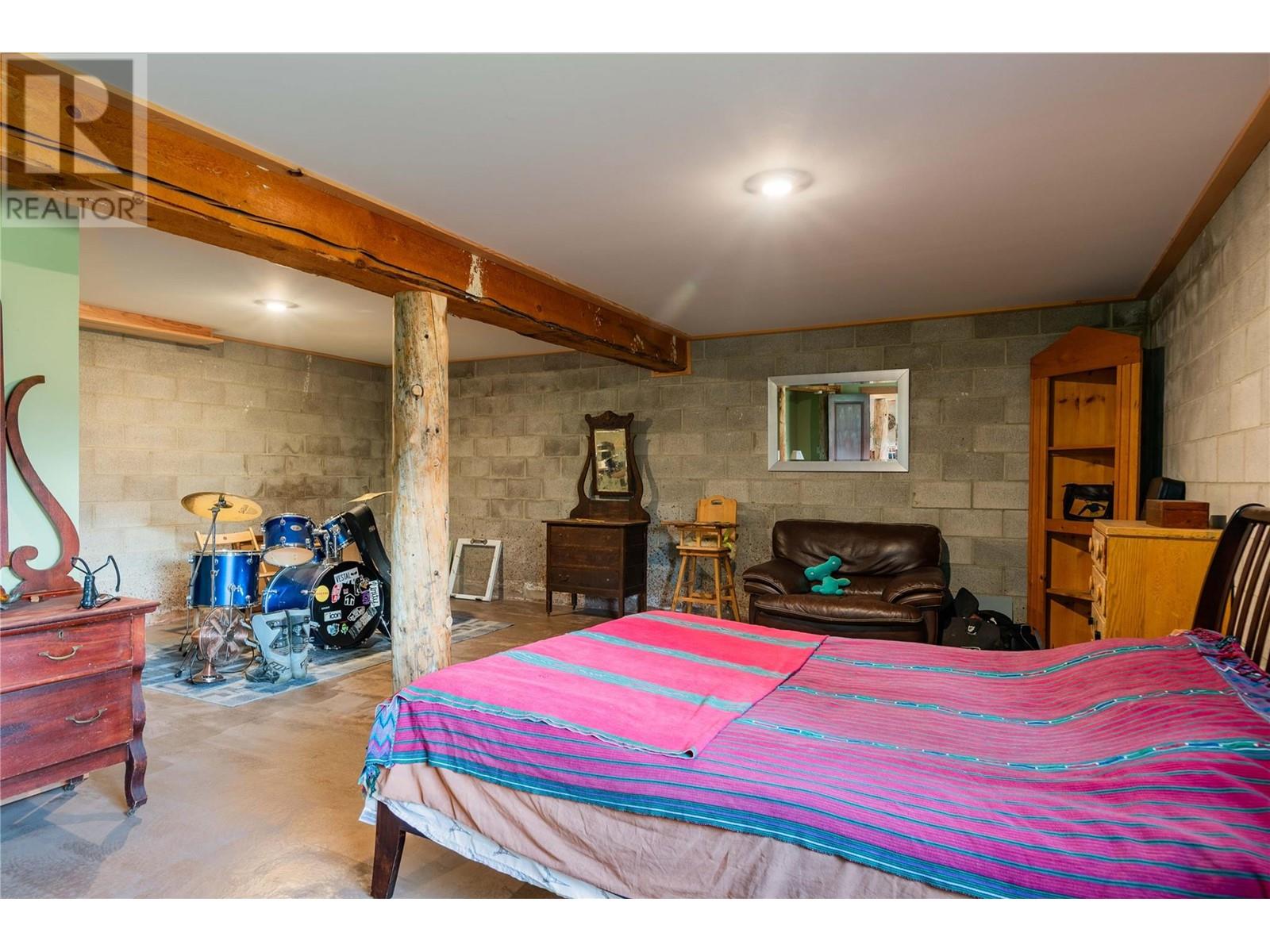 9351 31 Highway, Kaslo, British Columbia  V0G 1M0 - Photo 17 - 10344223