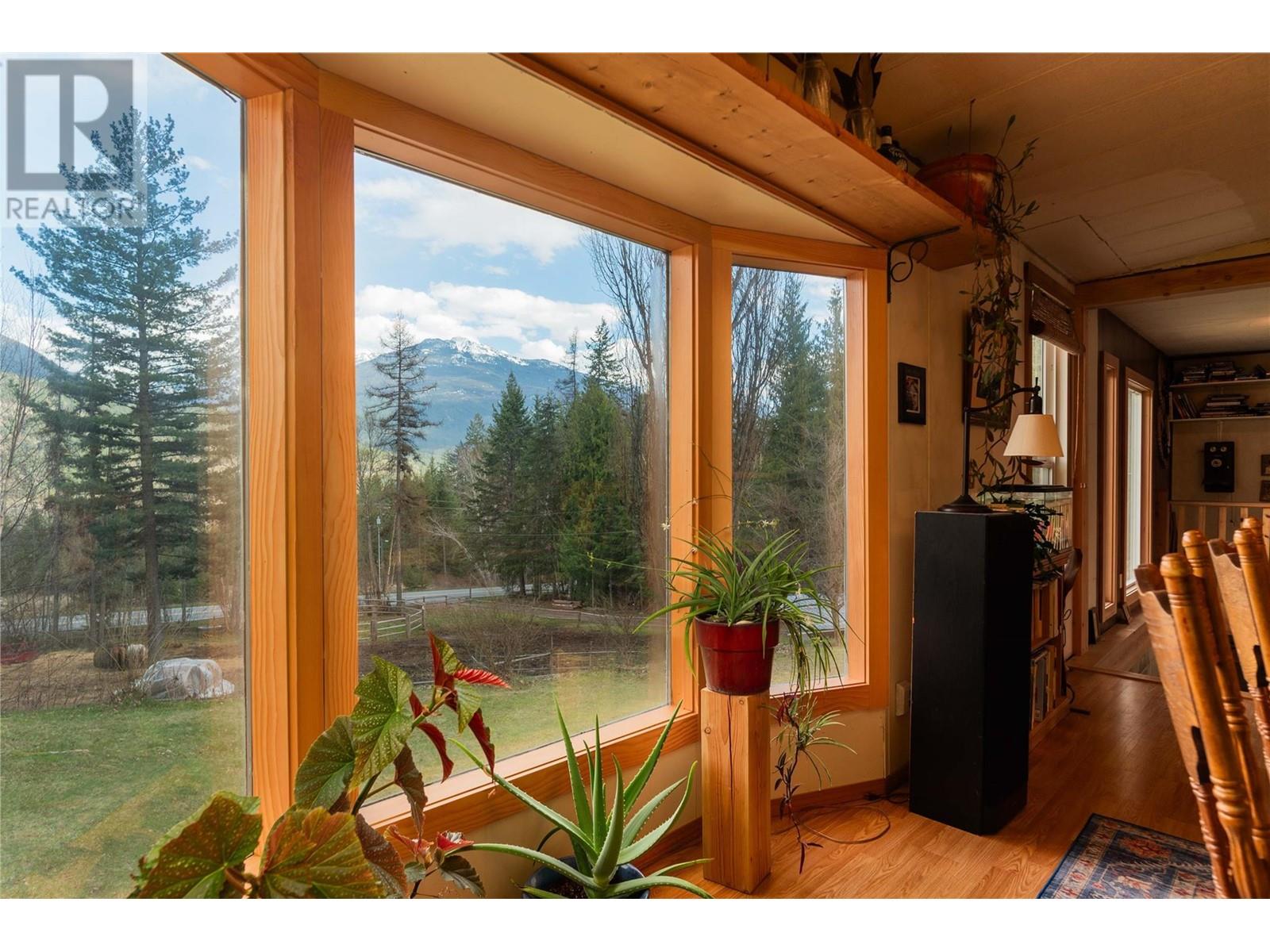 9351 31 Highway, Kaslo, British Columbia  V0G 1M0 - Photo 25 - 10344223