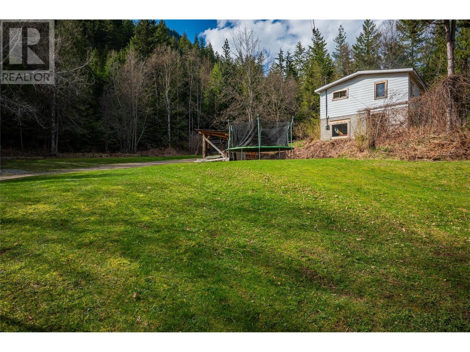 9351 31 Highway, Kaslo, British Columbia  V0G 1M0 - Photo 53 - 10344223