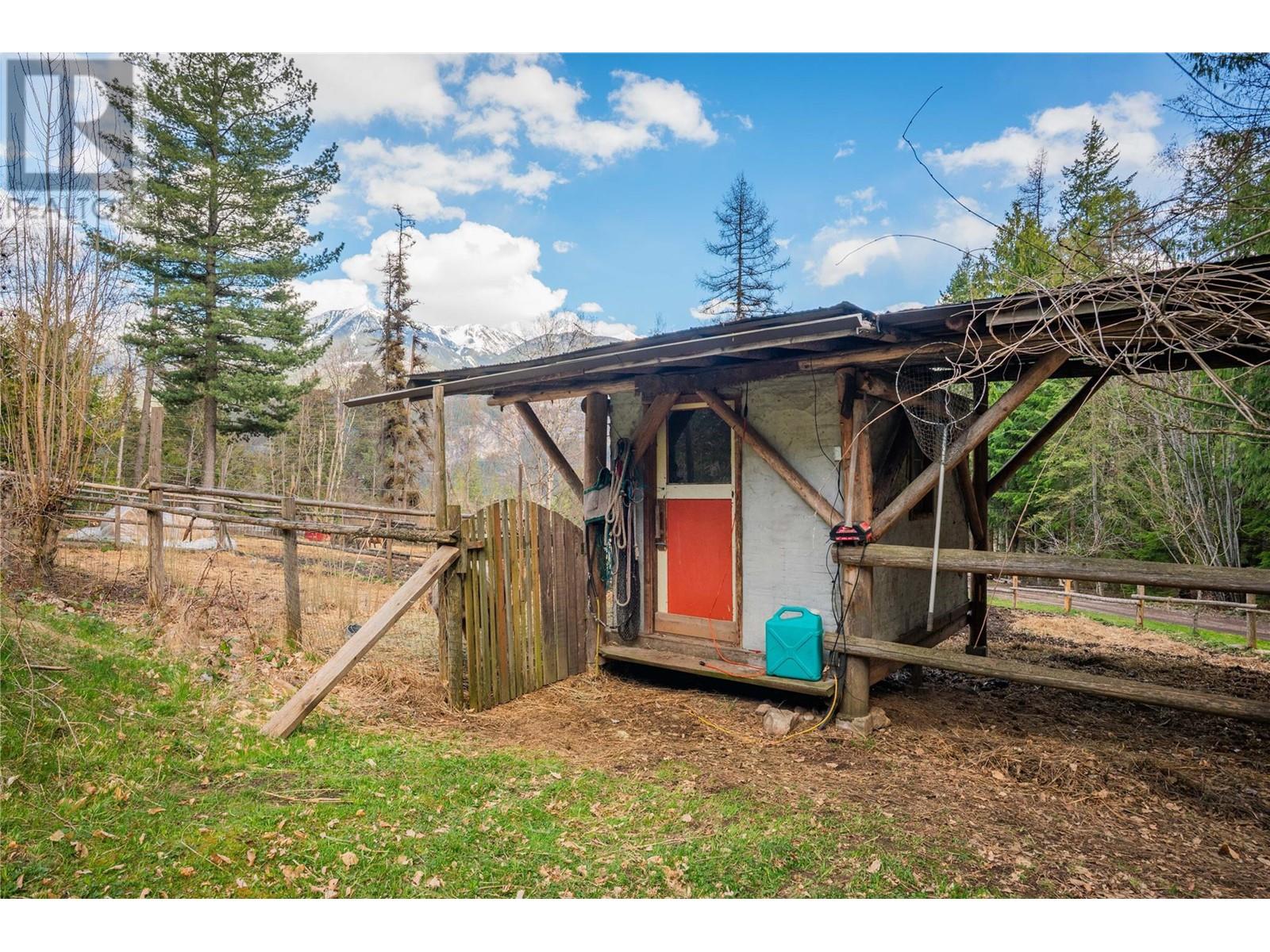 9351 31 Highway, Kaslo, British Columbia  V0G 1M0 - Photo 56 - 10344223