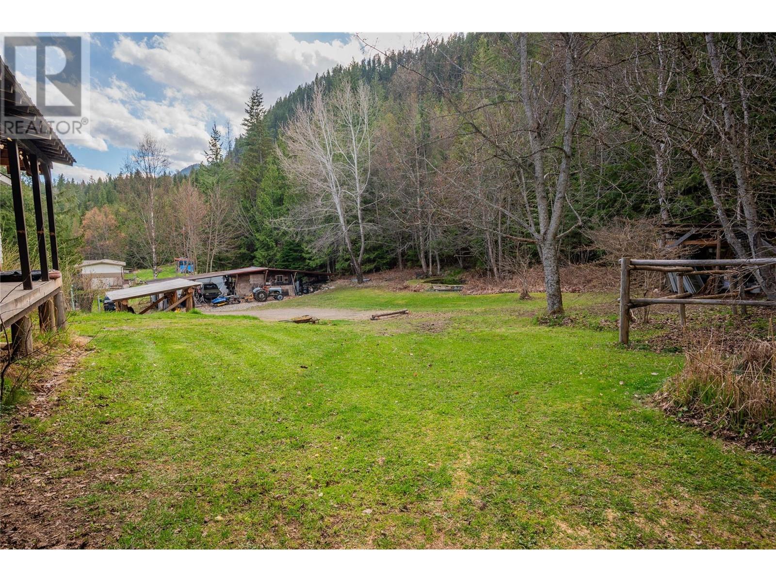9351 31 Highway, Kaslo, British Columbia  V0G 1M0 - Photo 68 - 10344223