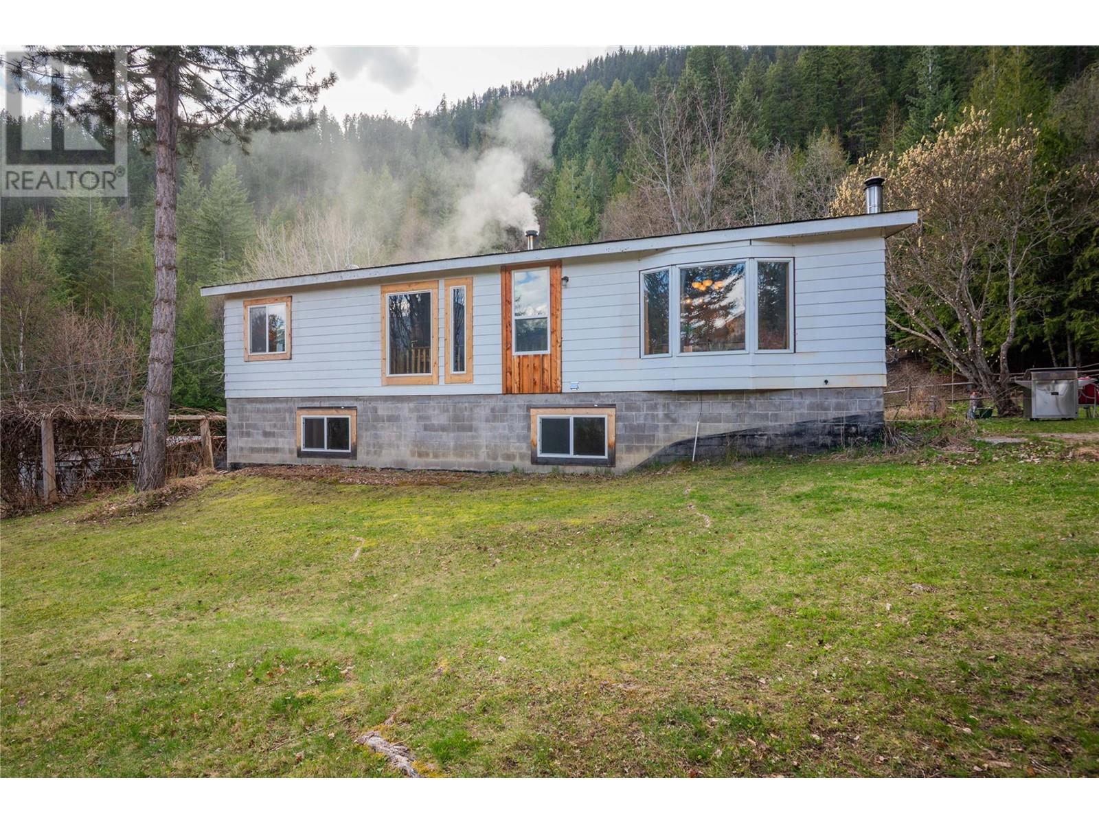 9351 31 Highway, Kaslo, British Columbia  V0G 1M0 - Photo 71 - 10344223