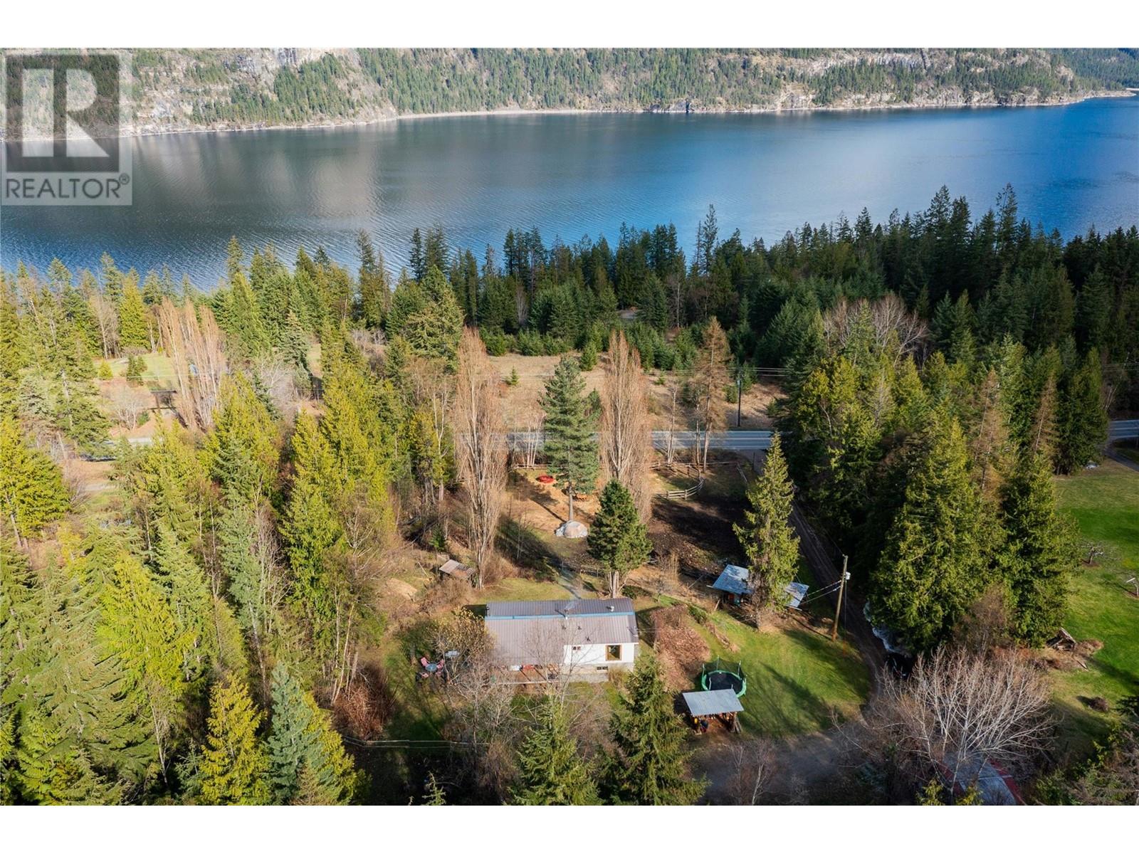 9351 31 Highway, Kaslo, British Columbia  V0G 1M0 - Photo 76 - 10344223