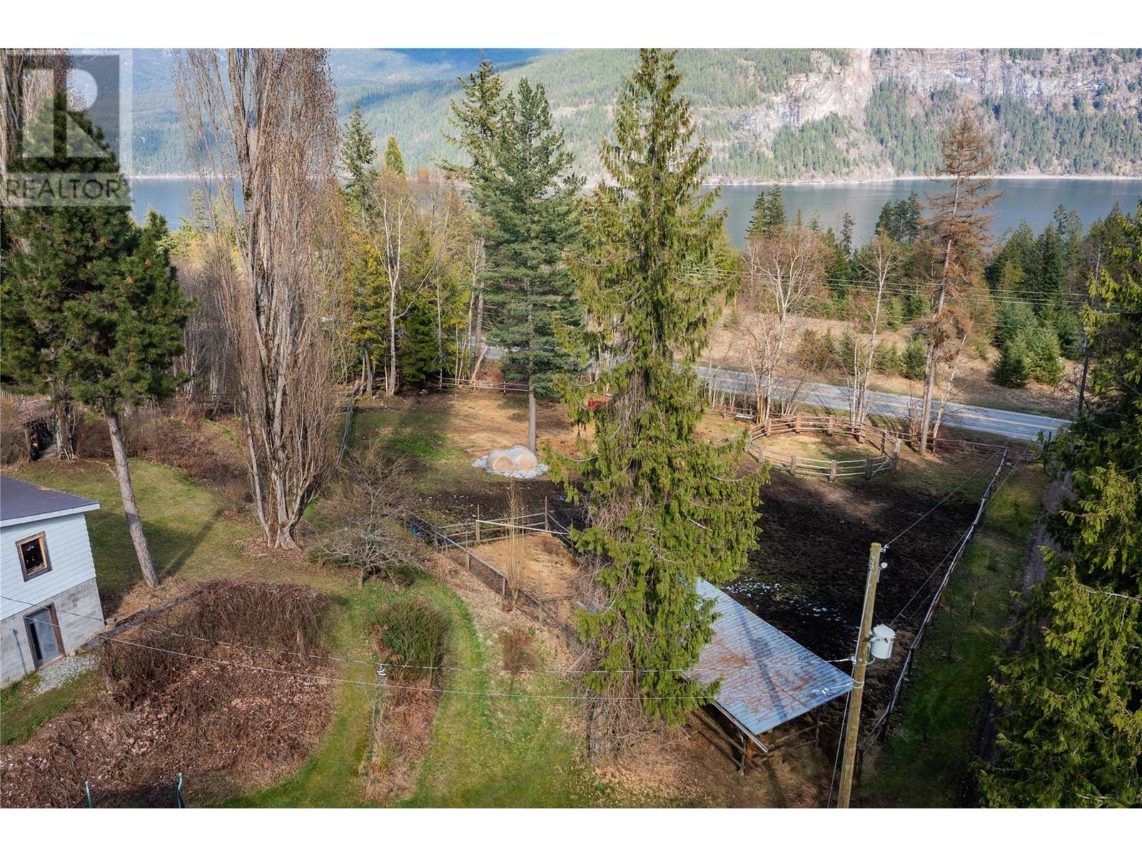 9351 31 Highway, Kaslo, British Columbia  V0G 1M0 - Photo 78 - 10344223