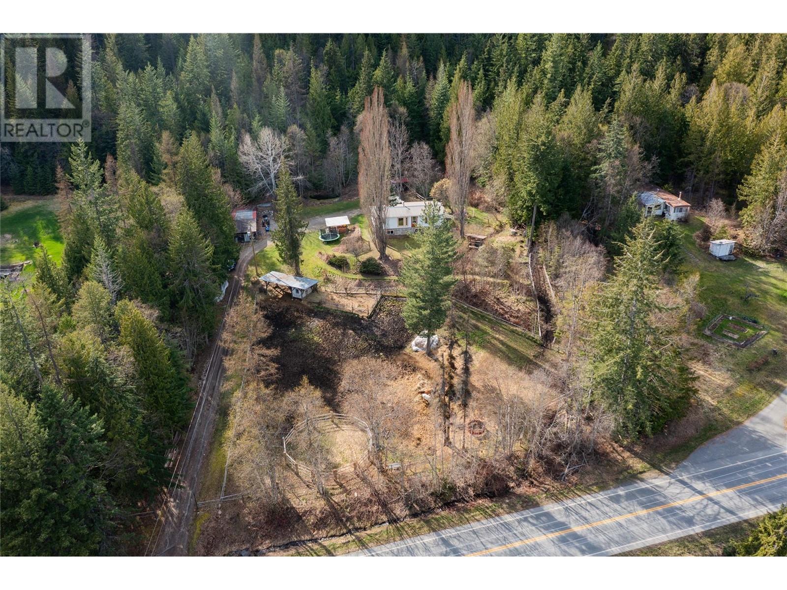 9351 31 Highway, Kaslo, British Columbia  V0G 1M0 - Photo 79 - 10344223