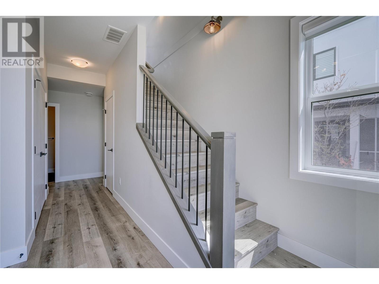 1001 Antler Drive Unit# 101, Penticton, British Columbia  V2A 0C8 - Photo 3 - 10347269