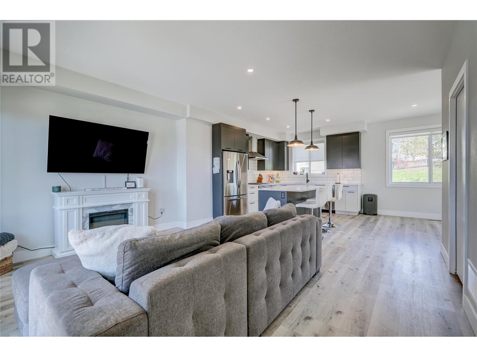 1001 Antler Drive Unit# 101, Penticton, British Columbia  V2A 0C8 - Photo 8 - 10347269