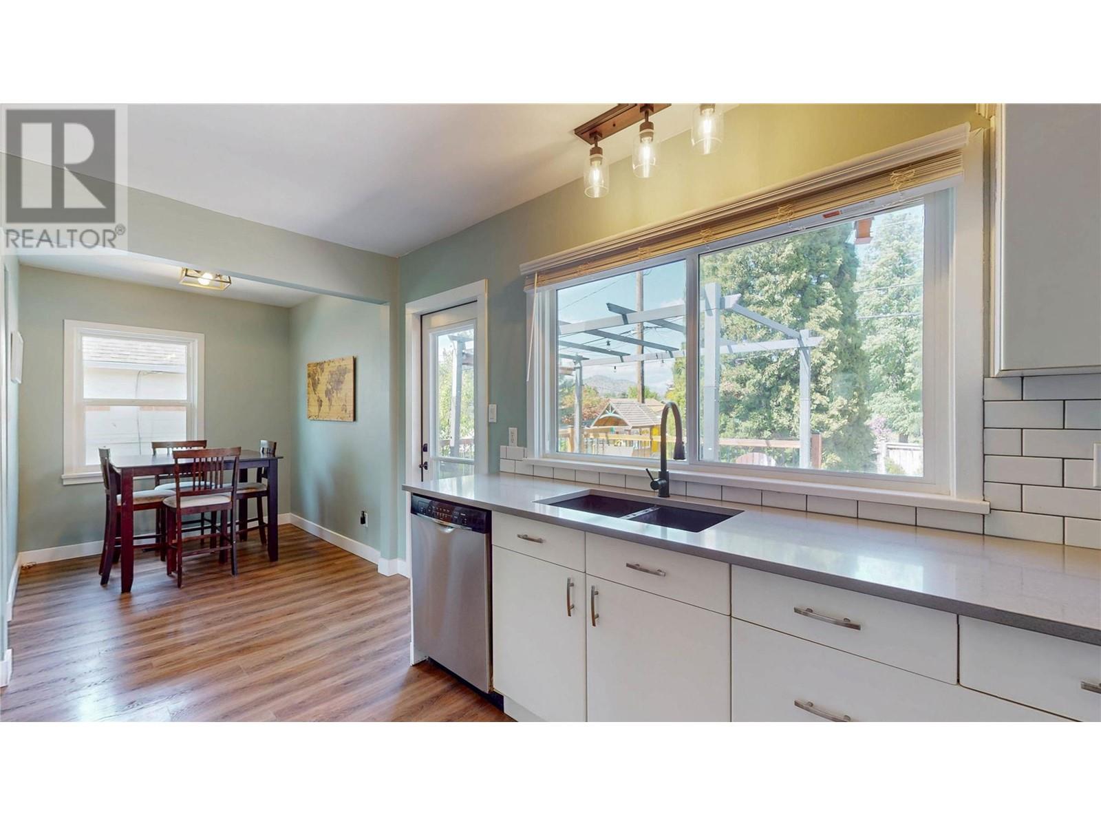 882 Mckinney Road, Oliver, British Columbia  V0H 1T3 - Photo 10 - 10346518