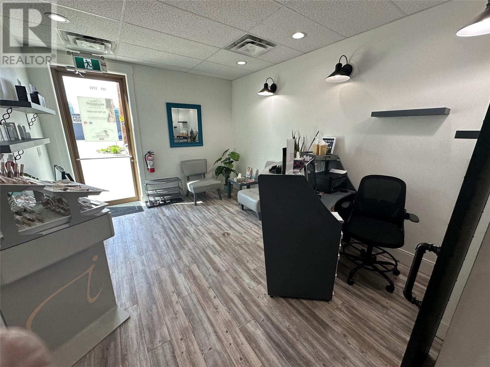 1751 Harvey Avenue Unit# 101, Kelowna, British Columbia  V1Y 6G4 - Photo 10 - 10346633